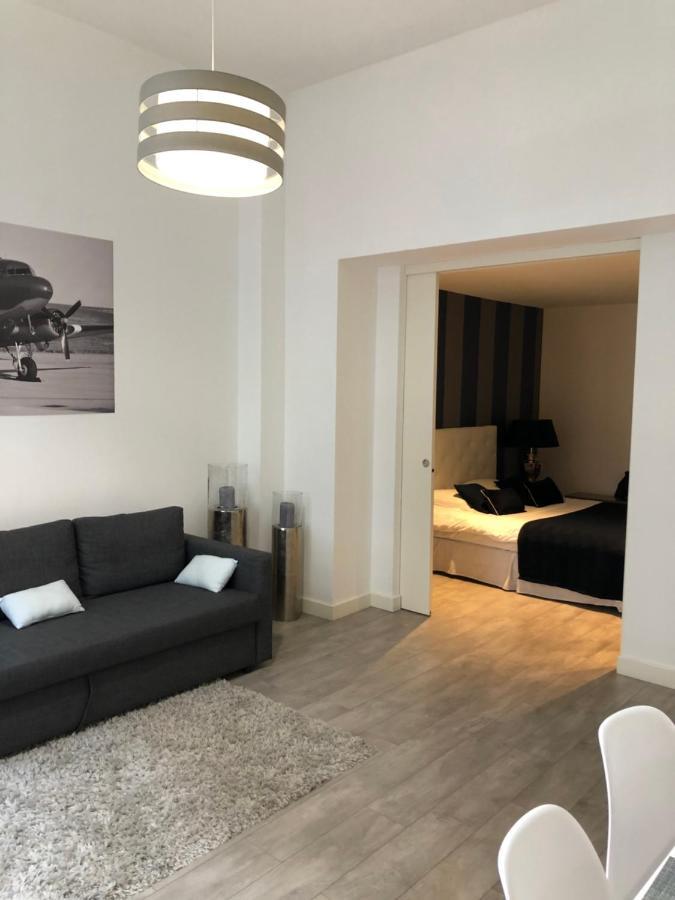 Victoria'S House Aparthotel Lille Bagian luar foto